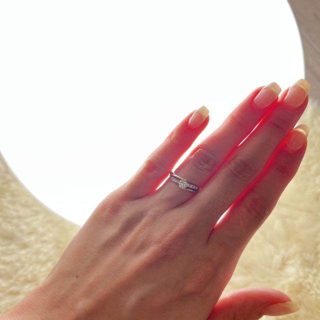 【Mariage ent(マリアージュエント)の口コミ】 指輪を決める条件は
・丈夫であること
・引っかかりがないこと
・被りにく…