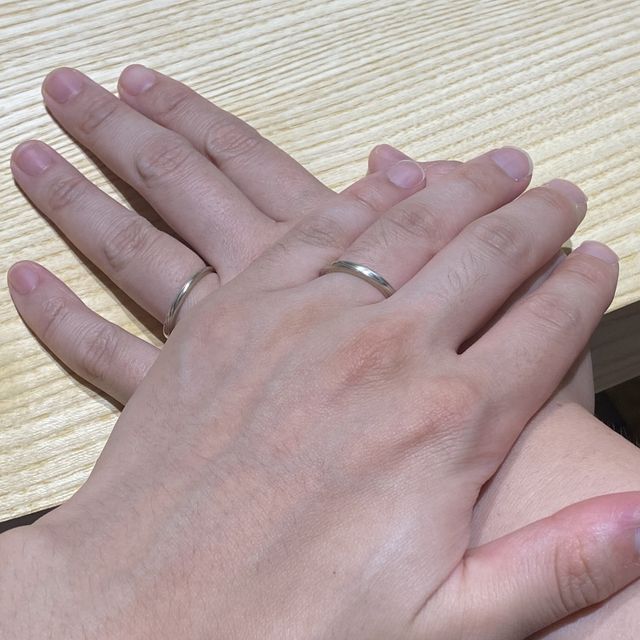 【出雲結(いずもゆい)の口コミ】 日本に縁のあるものが良いと思い、指輪を探していたところ、木目調の結婚…