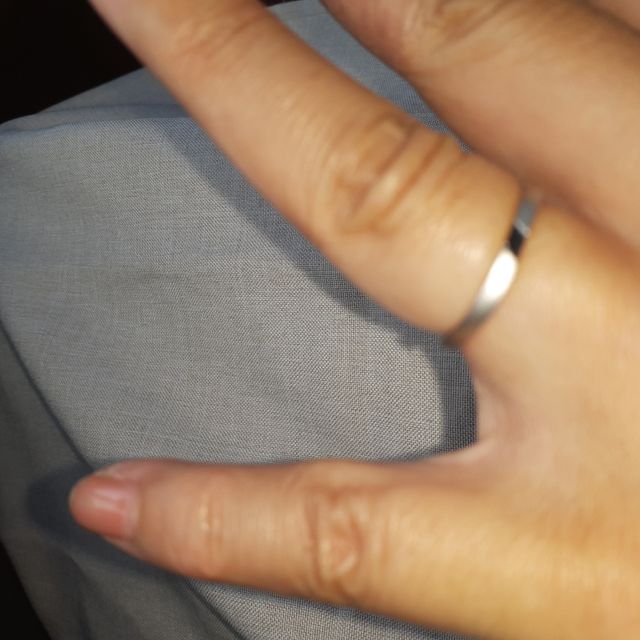 【Cootey!(クーティー)の口コミ】 マットなデザインに惹かれました。そのなかでワンポイントだけ輝く感じが…