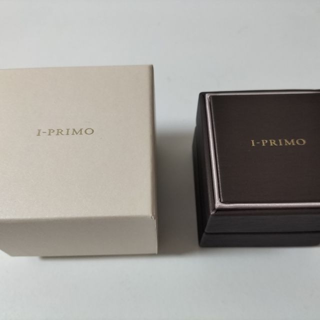【アイプリモ(I-PRIMO)の口コミ】 こだわりのブランドも特になかったため、色々なブランドの婚約指輪を検索…