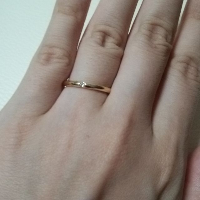 【アイプリモ(I-PRIMO)の口コミ】 最初はプラチナの指輪を探していましたが、
試着してみると、ゴールドの方…