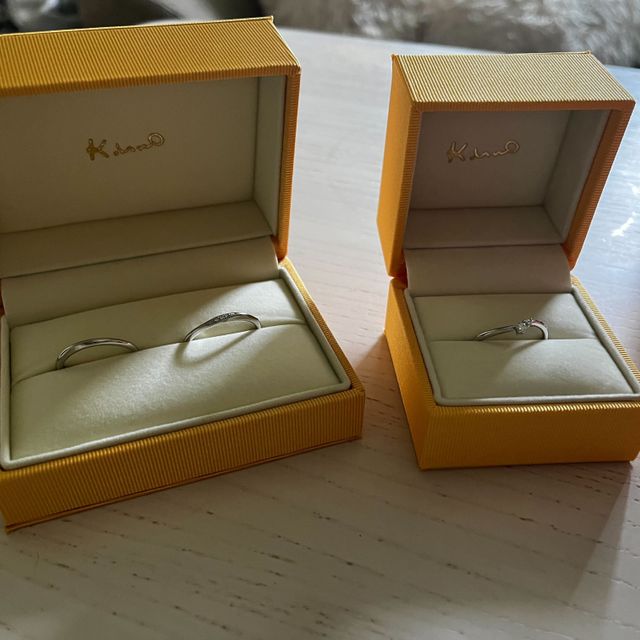 【ケイウノ ブライダル(K.UNO BRIDAL)の口コミ】 婚約指輪を結婚式以外でも着けられるようにするため、セットリングとして…