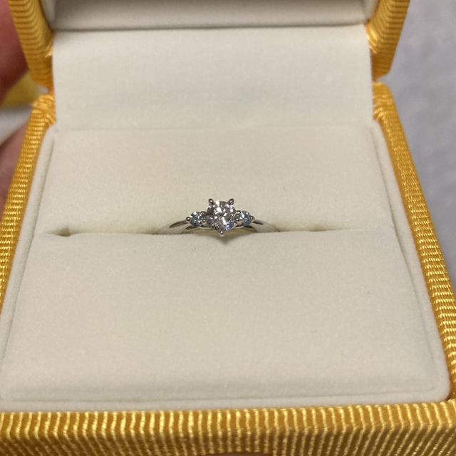 【ケイウノ ブライダル(K.UNO BRIDAL)の口コミ】 スタッフの方の対応が丁寧で素敵でした。
また、カウンセリングに基づいて…