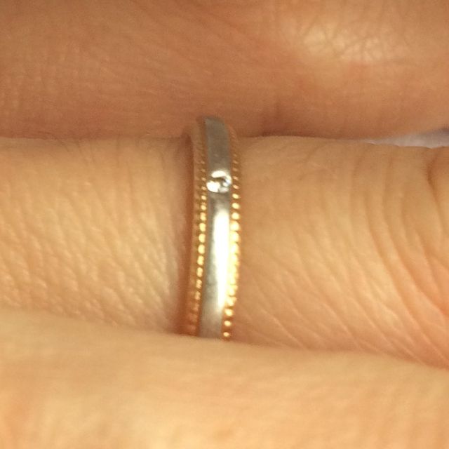 【STAR JEWELRY(スタージュエリー)の口コミ】 リングのデザインがシンプルで、普段使いに良いところが購入の決め手とな…