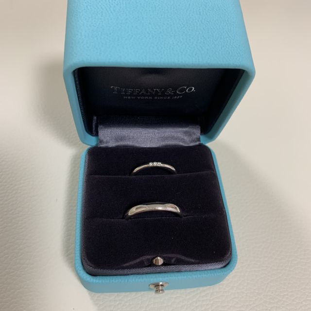 【ティファニー(Tiffany & Co.)の口コミ】 婚約指輪をティファニーで頂き、結婚指輪もティファニーがいいなと決めて…