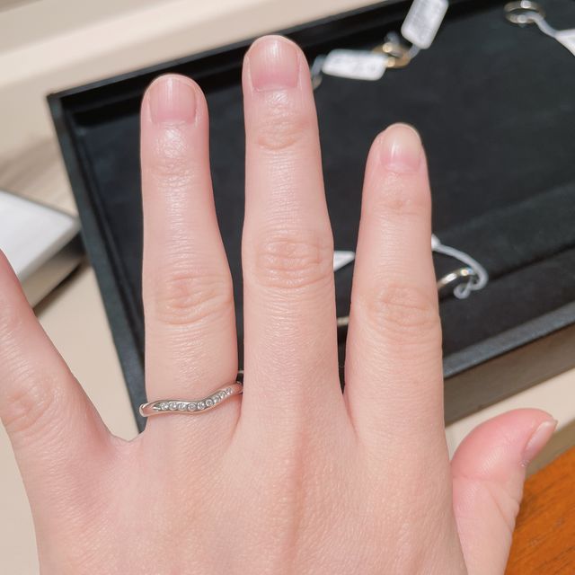 【ティファニー(Tiffany & Co.)の口コミ】 ティファニーのエレサ・ペレッティ　カーブドバンドリング　ダイヤモンド…