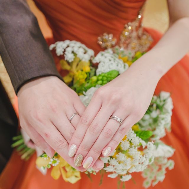 【俄(にわか)の口コミ】 旦那が婚約指輪をにわかで買ってくれており、
とりあえずにわかを見に行こ…