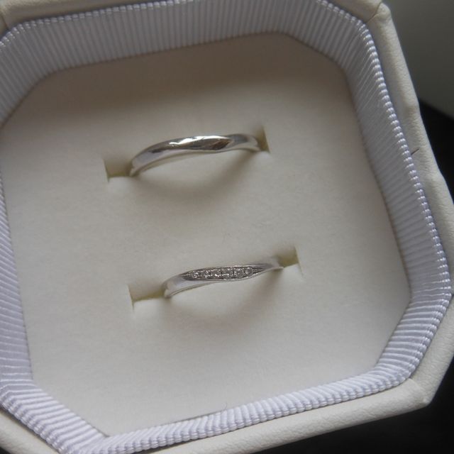 【4℃ BRIDAL(ヨンドシーブライダル)の口コミ】 そこまで高すぎず、煌びやかながらもシンプルで、どんな服でも合わせやす…