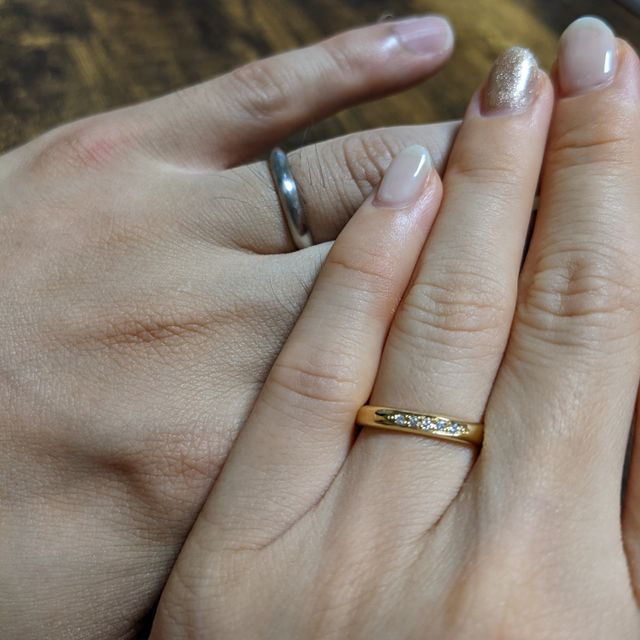 【CRAFY(クラフィ)の口コミ】 指輪の素材からデザイン、刻印まで希望通りのものが作れました。市販の物…