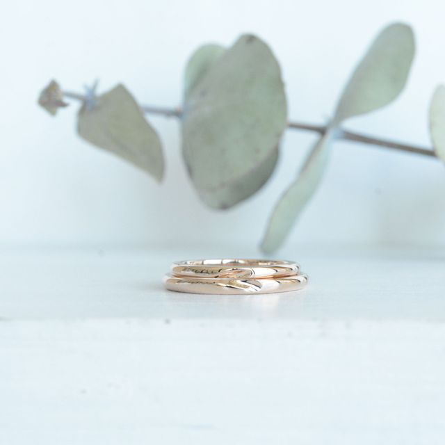 【CRAFY(クラフィ)の口コミ】 実際にお店に伺いサンプルを手につけながら見た目を確認して決めました。…