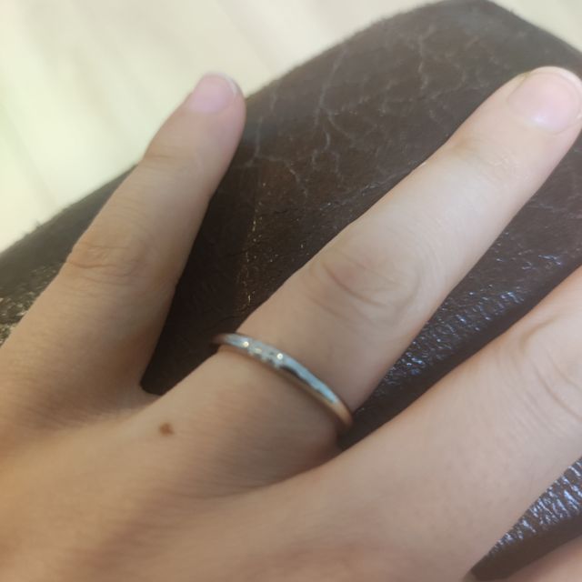 【ティファニー(Tiffany & Co.)の口コミ】 指輪のデザインはシンプルなものを探していて、華やかさもほしかったので…