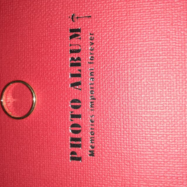 【TOMOE(トモエ)の口コミ】 記念になる刻印が内側に出きるということと、どんな服にも似合うという点…