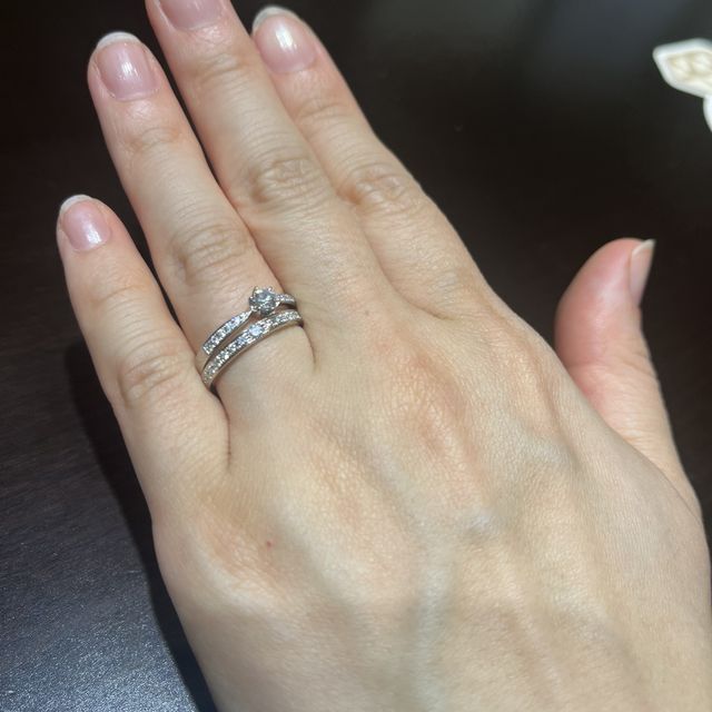 【TRECENTI(トレセンテ)の口コミ】 指輪の種類は豊富で気にいるものがきっと見つかります。
また、リングの内…