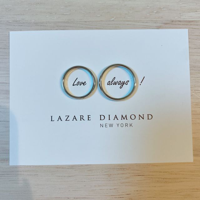 【ラザール ダイヤモンド(LAZARE DIAMOND)の口コミ】 夫が婚約指輪を購入する際に見つけてくれたブランドで、とてもデザインが…