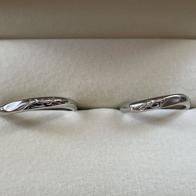 【ケイウノ ブライダル(K.UNO BRIDAL)の口コミ】 デザイナーさんとのやり取りで、自分好みのデザインにできることと、ディ…