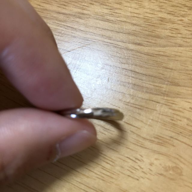 【アイプリモ(I-PRIMO)の口コミ】 色々な違う指輪を見て迷いましたが、この指輪にしました。
デザインとシン…