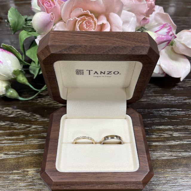 【TANZO.(鍛造指輪)の口コミ】 エタニティリングが良いなと考えており、ダイヤが落ちづらい鍛造製法のこ…