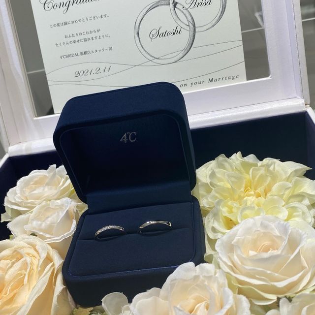 【4℃ BRIDAL(ヨンドシーブライダル)の口コミ】 スタッフさんがたくさん指輪をもってきてくれて、気になったのは全部試着…