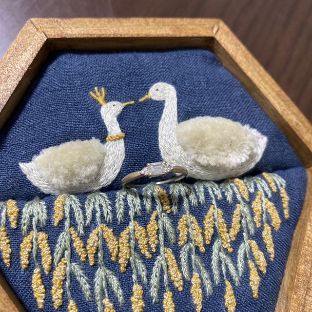 【Cayof(カヨフ)の口コミ】 豪華で、ギラギラしているデザインが好みでなく、普段の服装にも合うナチ…