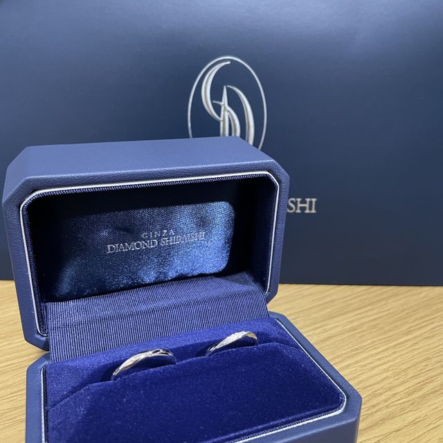 【銀座ダイヤモンドシライシの口コミ】 他のブランドと比較した際に、指輪の着け心地がとてもなめらかでした。長…