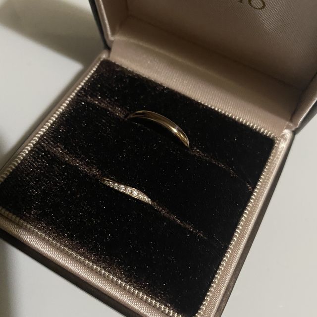 【アイプリモ(I-PRIMO)の口コミ】 指輪のデザインは直感でウェーブが可愛いなと思いウェーブのデザインを一…