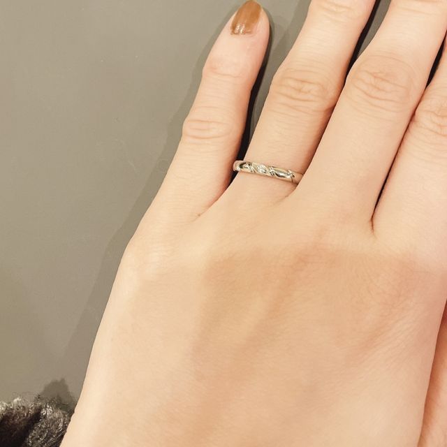 【ショーメ(CHAUMET)の口コミ】 トルサード、ダイヤ一粒、プラチナです。
人と被りにくいブランドで、歴史…