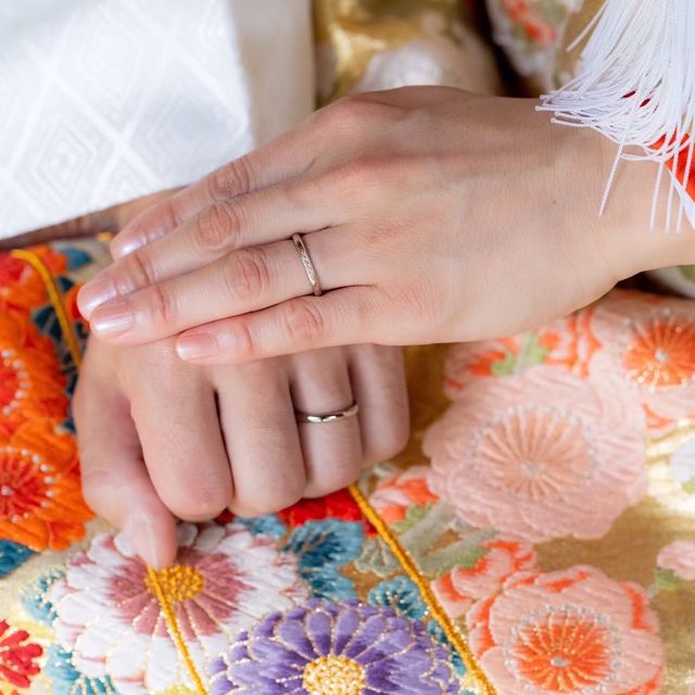 【銀座ダイヤモンドシライシの口コミ】 式場の紹介で私1人でうかがいました。担当していただいた方がとても親切で…