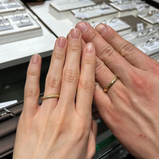 【アイプリモ(I-PRIMO)の口コミ】 プラチナではなくゴールドの指輪で考えていたため試着させてもらった。新…