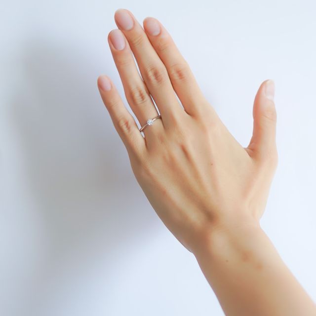 【ラザール ダイヤモンド(LAZARE DIAMOND)の口コミ】 いずれアクセサリーにして、プレゼントしたかったのでリングはシンプルな…