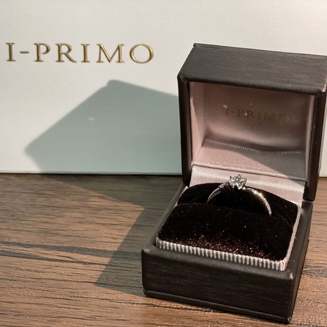 【アイプリモ(I-PRIMO)の口コミ】 今回選ばせていただいた婚約指輪はアンドロメダをモチーフにして作られた…