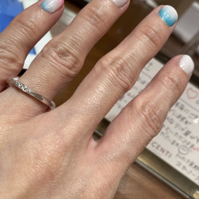 【TRECENTI(トレセンテ)の口コミ】 まずはデザインで一目惚れし、細さであったり、着け心地を体感したら思っ…