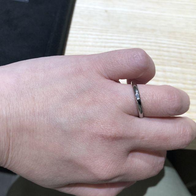 【出雲結(いずもゆい)の口コミ】 デザインはとてもシンプルですが品があります。プラチナ、ゴールド、ホワ…