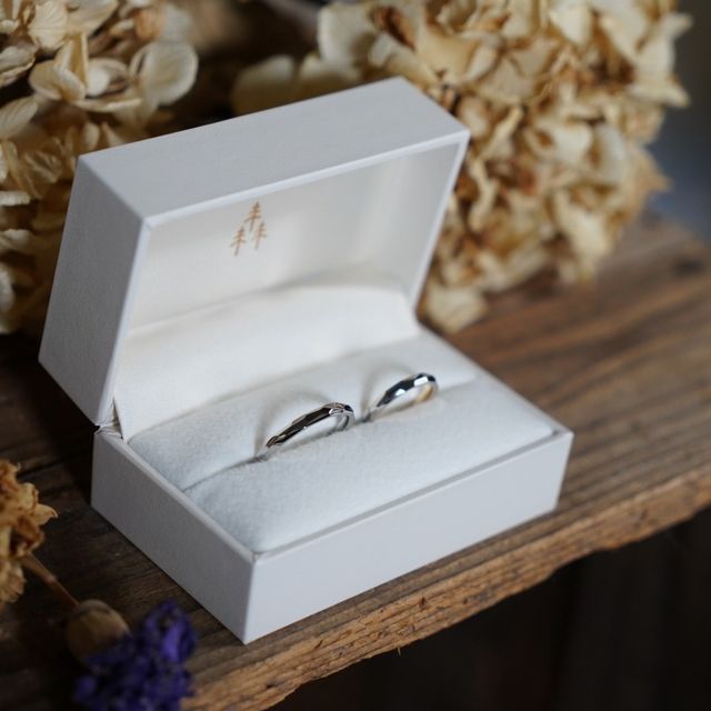 【THREE TREES(スリーツリーズ)の口コミ】 作成当日に複数の既製品を拝見させていただき決めさせて頂きました。その…