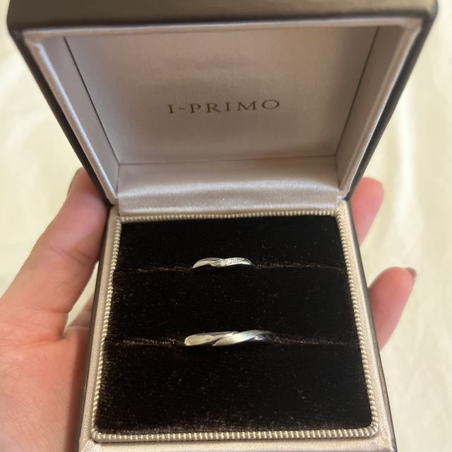 【アイプリモ(I-PRIMO)の口コミ】 男性用はデザインのマット加工に一目惚れしました。
女性用は細身のデザイ…