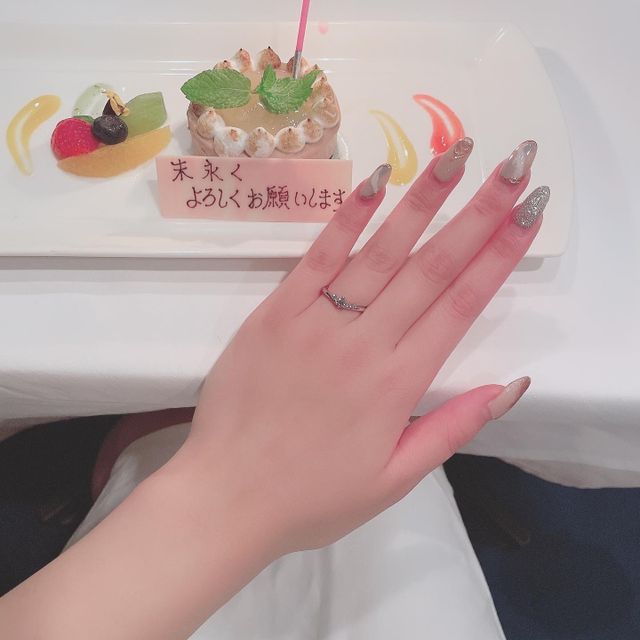 【銀座ダイヤモンドシライシの口コミ】 派手すぎず、地味すぎず、という希望にしっくりくるデザインで見た瞬間に…