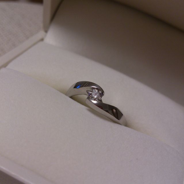 【Cayof(カヨフ)の口コミ】 オーダーメイドでお願いをしました。
何枚か写真を持ち込み、イメージなど…