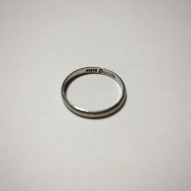 【SCARABE(スカラベ)の口コミ】 接客業をしていたので、シンプルなデザインのものを選びました。また、丈…