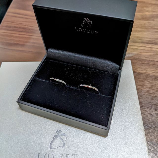 【1122 iifuufu bridal(いい夫婦ブライダル)の口コミ】 リーズナブルな価格&内側に誕生石とイニシャル等を入れたい！という希…