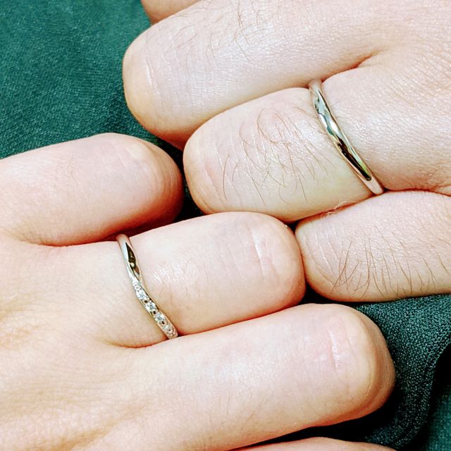 【1122 iifuufu bridal(いい夫婦ブライダル)の口コミ】 リーズナブルな価格&内側に誕生石とイニシャル等を入れたい！という希…