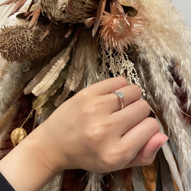 【トリニティ(Trinity)の口コミ】 オーソドックスなものではなく少し遊びのあるデザインが良くて、一方で派…