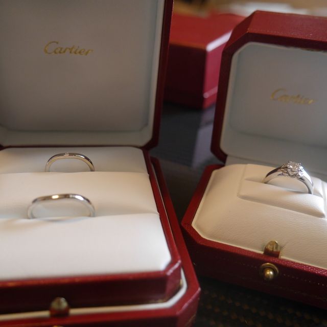 【カルティエ(Cartier)の口コミ】 婚約指輪をカルティエで購入しており、当社別のブランド(同価格帯のブラン…