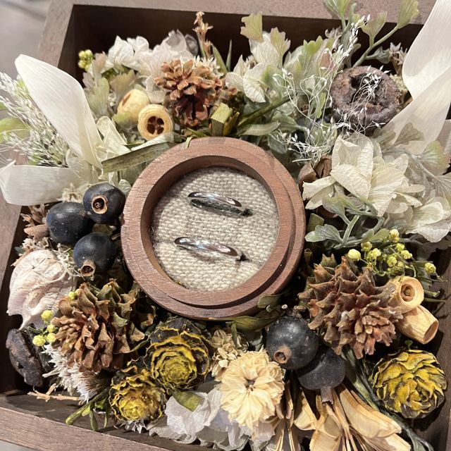 【鎌倉彫金工房の口コミ】 デザインが決まらなかったのでお店に行って見本を見て決めました。また、…