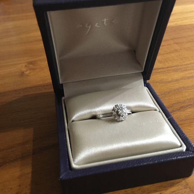 【agete(アガット)の口コミ】 指が太いのがコンプレックスで婚約指輪自体購入する予定はありませんでし…