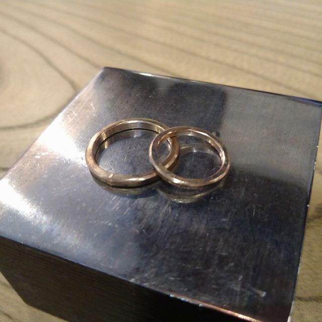 【ichi(イチ)の口コミ】 デザインのシンプルさと、長く付けられる、という基準で選びました。他店…