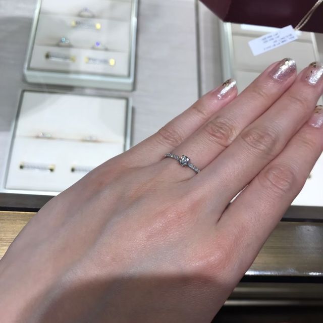 【カルティエ(Cartier)の口コミ】 種類が豊富です。特に輝きがきれい。ファッションリングとしても使えるよ…