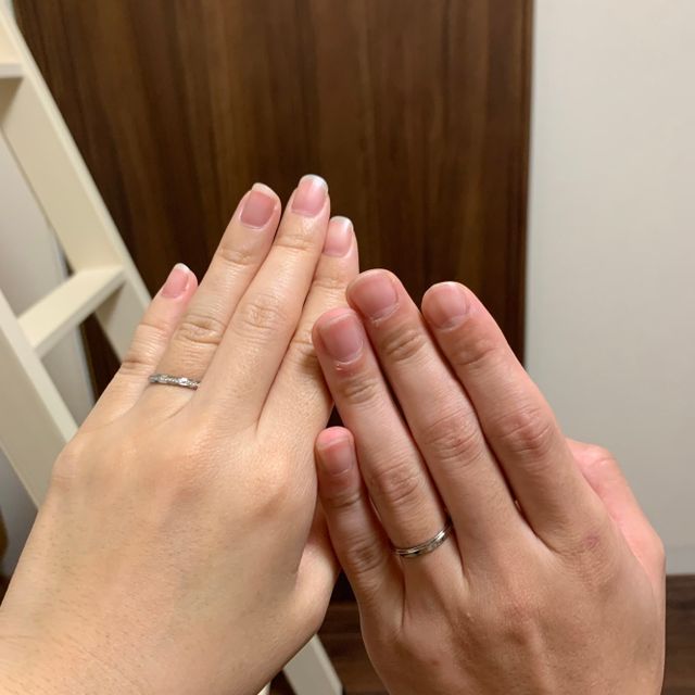【カルティエ(Cartier)の口コミ】 デザインについては、ダイアモンドがついたキラキラしたものが欲しいと思…