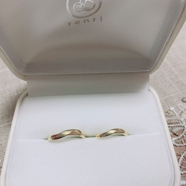 【renri(レンリ)の口コミ】 手作りで着け心地の良い物が良かったのでS字ウェーブにしました。メビウス…