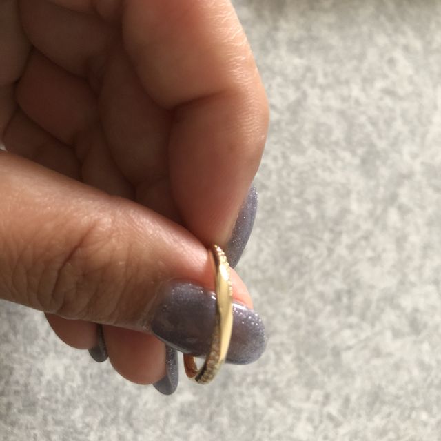 【4℃ BRIDAL(ヨンドシーブライダル)の口コミ】 デザインがかわいかった為。またゴールドが良かったのでゴールドの品揃え…