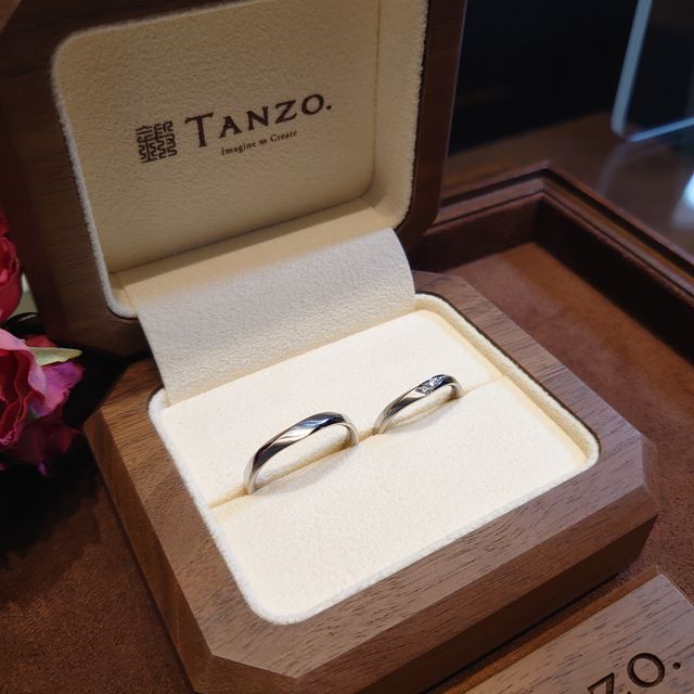 【TANZO.(鍛造指輪)の口コミ】 シンプルで、でも安っぽくなく、飽きの来ないデザインのものを探していま…