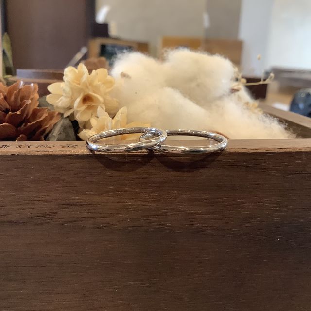 【鎌倉彫金工房の口コミ】 まず、自分たちで手作りすることができる指輪販売店は今は少なく貴重な体…